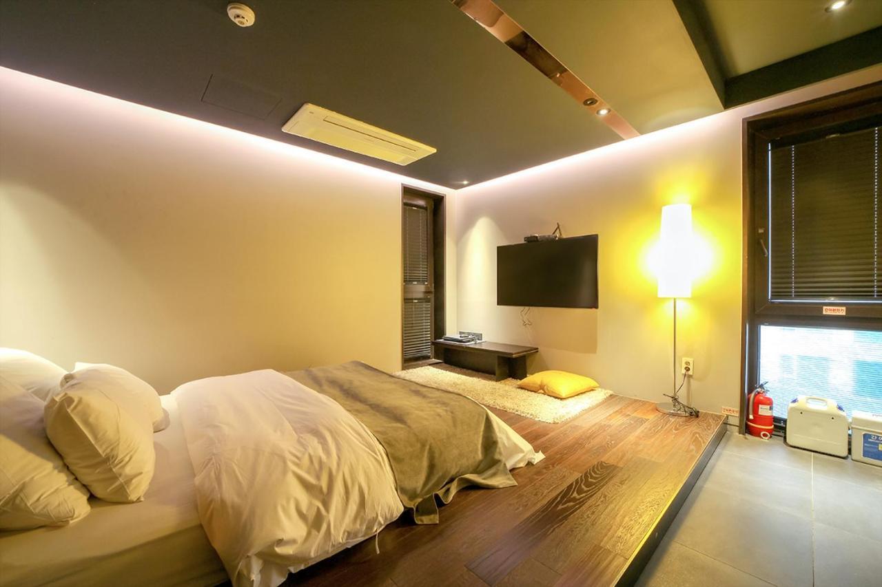 Js Boutique Hotel Hwaseong Exterior photo
